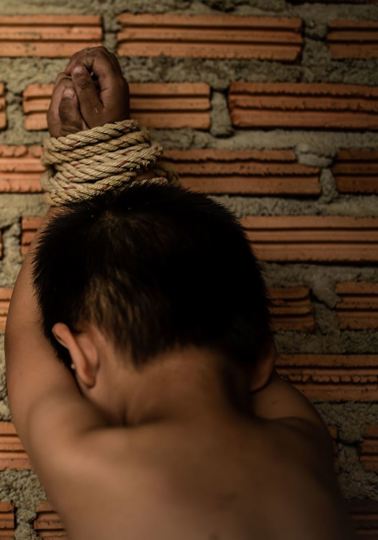 Making sure laws on human trafficking are applied correctly across the EU